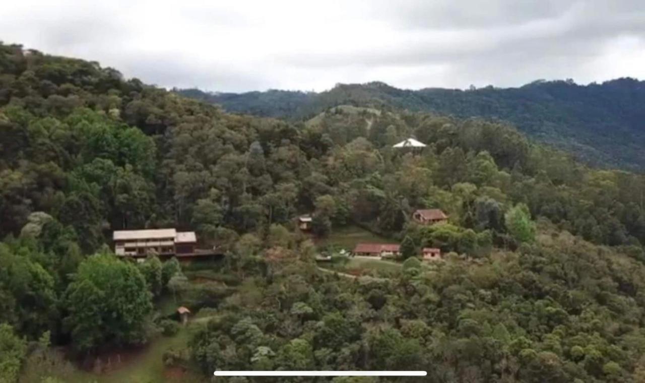 Casa De Vidro Com Vista Mantiqueira - Com Cafe E Staff Vila Campos do Jordão Exterior foto
